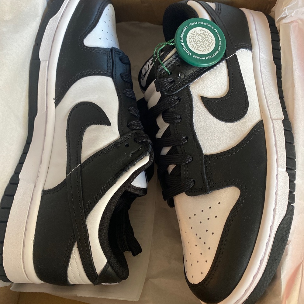 NIKE Panda Dunks - Womens 8